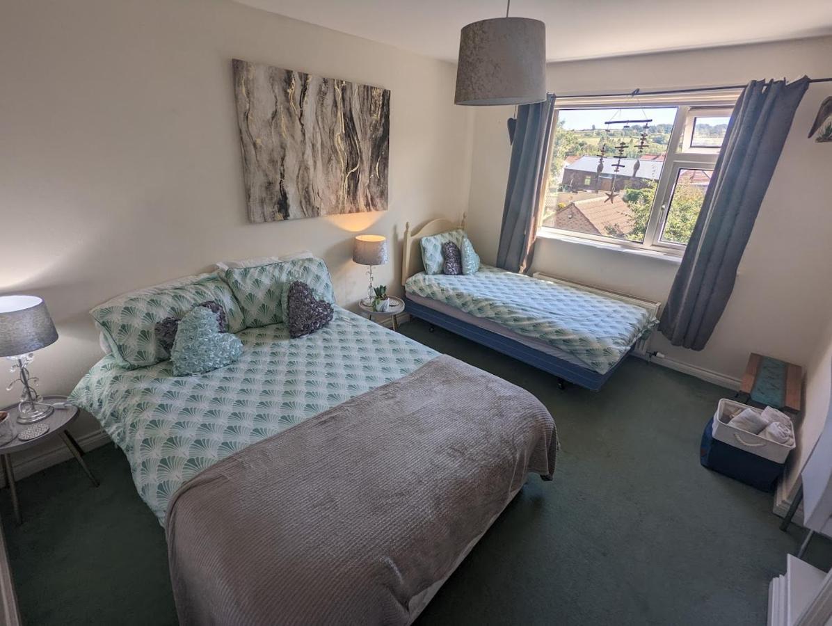 Fieldside View Sleeps 7 Village Near Whitby Sleights 외부 사진